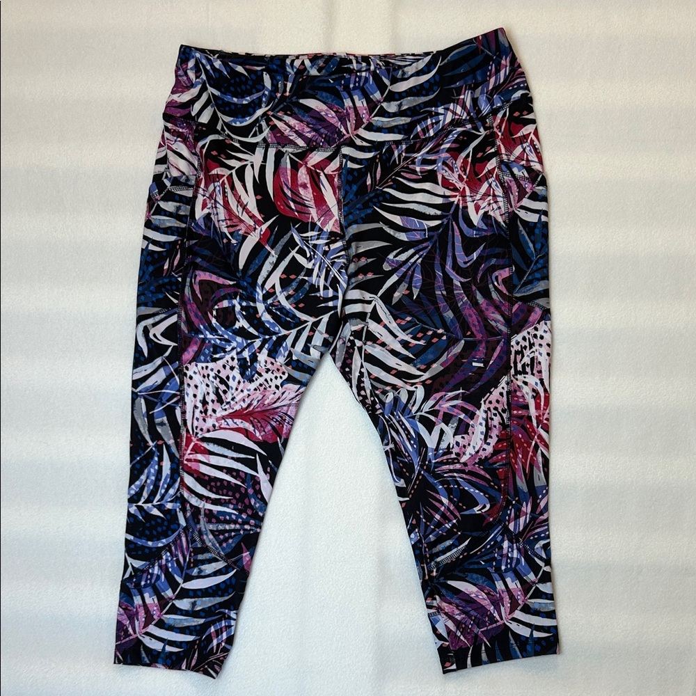 Avia Leisure Size 18 Tropical Print Capri Leggings High Rise Pocket Athletic
